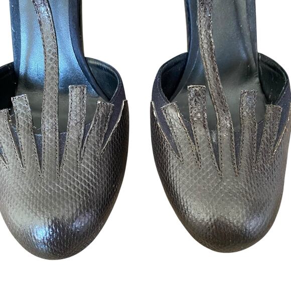 Bottega Veneta Brown Leather T-Strap Cut Out Heels Pumps Black Satin size 39 9 - Picture 5 of 16